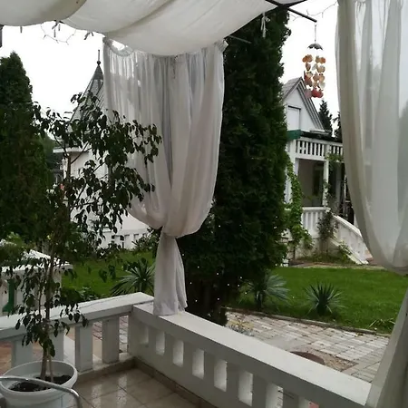 Kraljica Apartment *